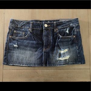 American Eagle distressed denim jean skirt